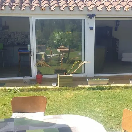 Studio Pollestres Dom wakacyjny *